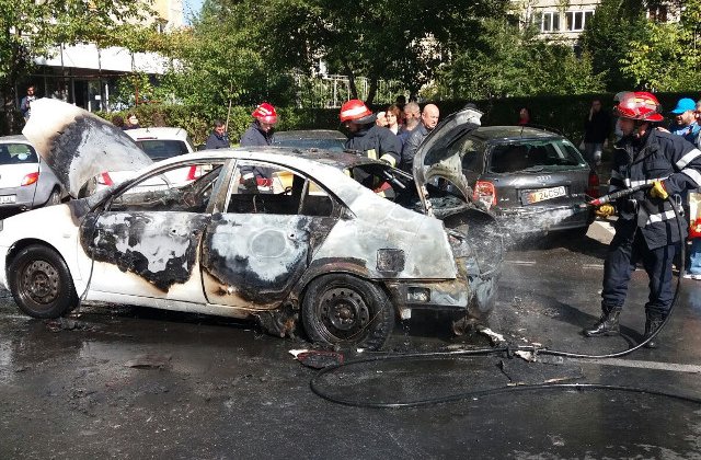 [VIDEO] O masina a explodat in Brasov