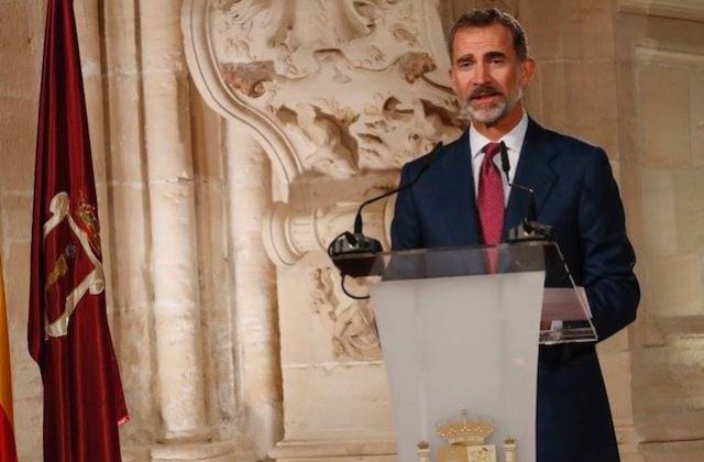 Regele Spaniei: Liderii catalani s-au plasat "in afara legii si democratiei"