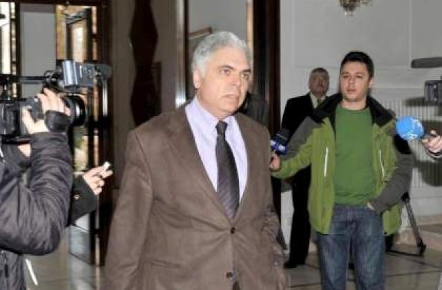 Severin se retrage din grupul socialistilor europeni, nu si din PE