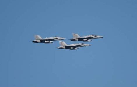 Un avion de vanatoare american s-a prabusit in Libia