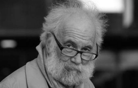 Guvernul scoate bani din "visterie" pentru azilurile de batrani