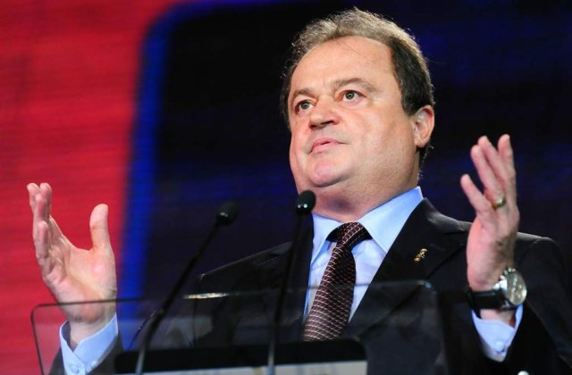 Blaga: "Nici gand sa renunt la candidatura pentru sefia PDL"