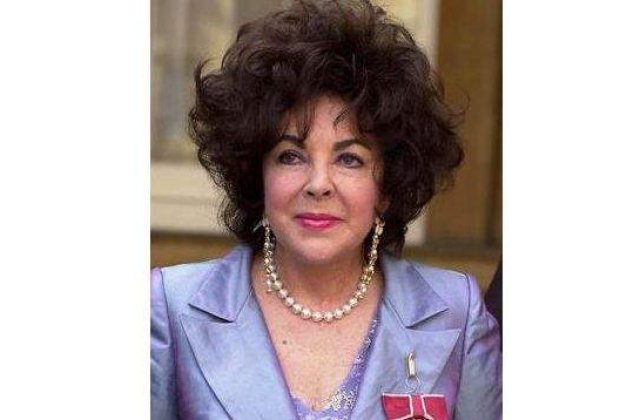 Liz Taylor a decedat