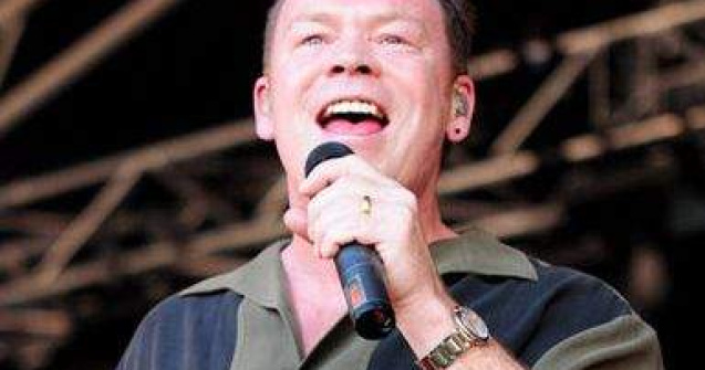  Video  Ali Campbell, vocea UB40, canta la Bucuresti
