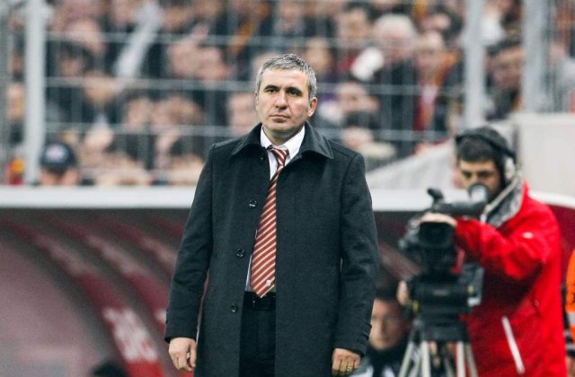 Hagi: "Raman la datorie. Nu plec de la Galata"
