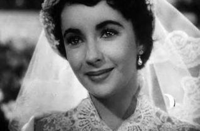 [VIDEO] Ploaie de omagii in lume, dupa decesul actritei Liz Taylor