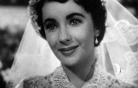  Top   Video  Ploaie de omagii in lume, dupa decesul actritei Liz Taylor