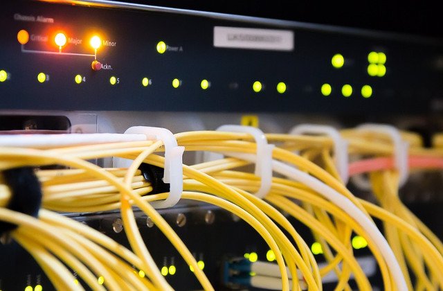 Coreea de Sud a dezvoltat o bomba care poate distruge reteaua electrica din Coreea de Nord