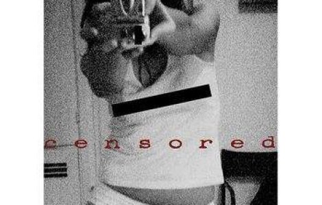 O romanca se razbuna pe un politician italian