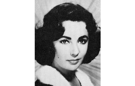 Elizabeth Taylor, inmormantata, in lux, langa Michael Jackson