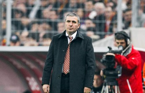 Presa turca: Noul antrenor al echipei Galatasaray este Bulent Under