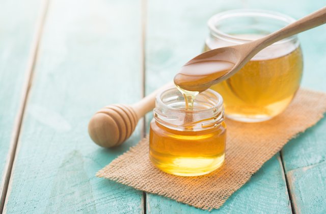 7 beneficii uimitoare ale mierii de albine. Ce se intampla daca o consumi in fiecare zi