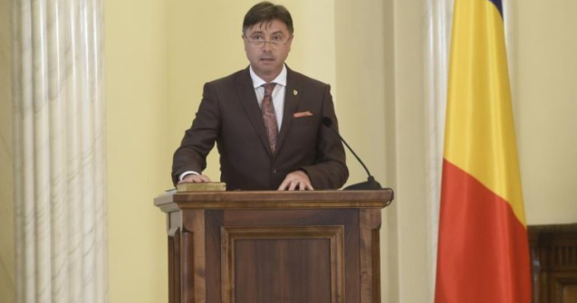 Ministrul pentru Relatia cu Parlamentul Viorel Ilie ramane in functie