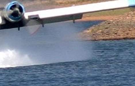  Foto  Un avion s-a prabusit in Oceanul Atlantic, in apropiere de Coasta de Fildes