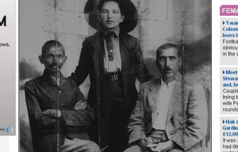 A fost Ghandi bisexual?