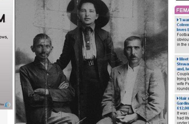A fost Ghandi bisexual?