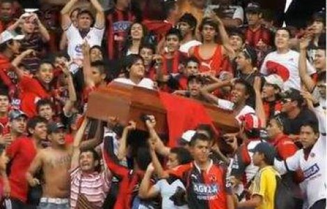  Video  Jandarmii columbieni, mai putin vigilenti ca ai nostri!