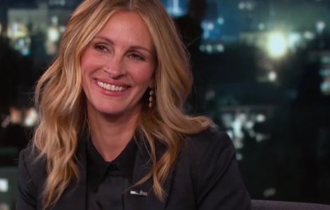  Video  Chris Martin, solistul trupei Coldplay, a compus un cantec despre zambetul actritei Julia Roberts