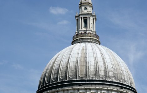 O studenta romanca a murit dupa ce a cazut din catedrala Saint Paul din Londra