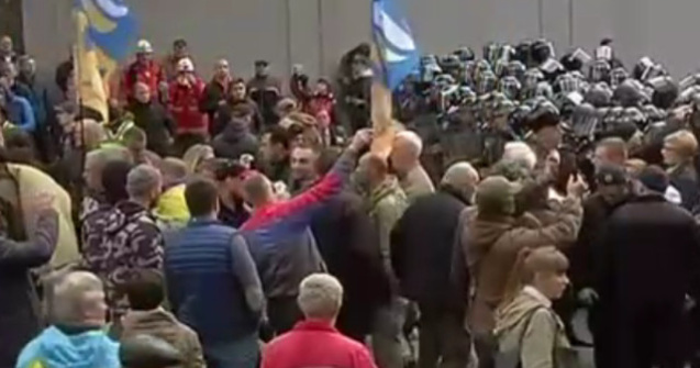 Piata Independentei din Kiev, ocupata de protestatari