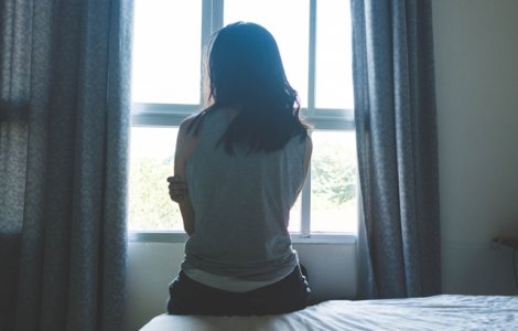 Vaslui: Adolescenta care a reclamat la politie ca a fost violata si batuta cu biciul de tatal sau, data in grija bunicii materne