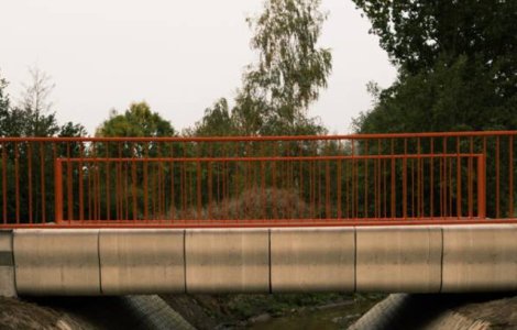 Olanda a inaugurat primul pod realizat de o imprimanta 3D