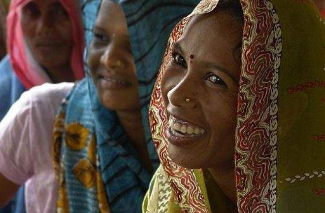 Populatia Indiei a ajuns la 1,2 miliarde locuitori