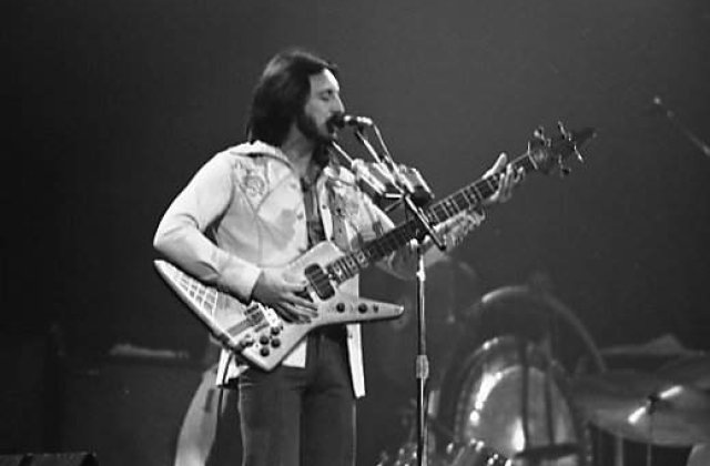 [VIDEO] Care este cel mai bun basist din toate timpurile?