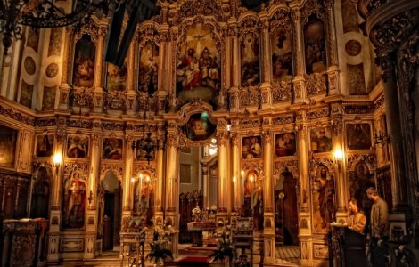 Catedrala Arhiepiscopala din Buzau a fost sparta de hoti