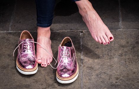  Top  Pantofi frumosi, dar incomozi? 7 trucuri pentru a scapa de bataturi