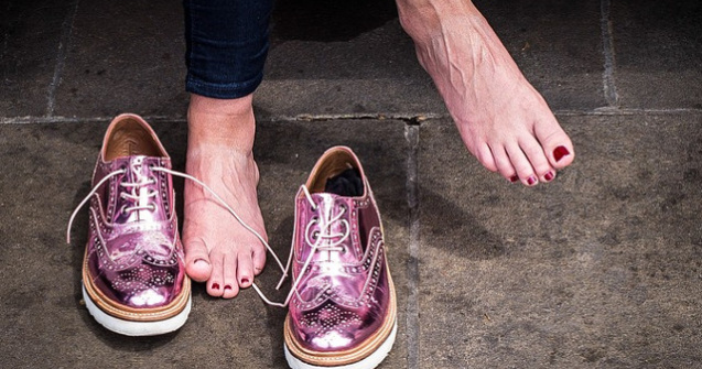  Top  Pantofi frumosi, dar incomozi? 7 trucuri pentru a scapa de bataturi