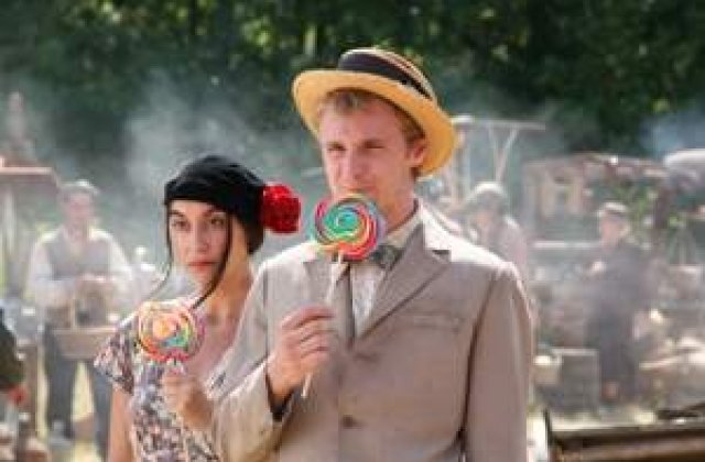 Rasu'-plansu' romanesc intr-o 'Nunta Muta'