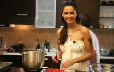 Oana Zavoranu, internata de urgenta la spital