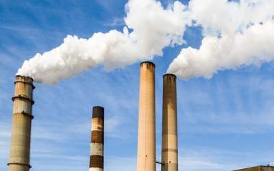 Zeci de angajati ai...