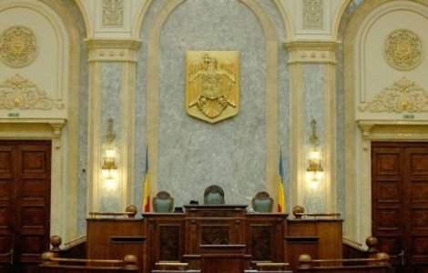 Senatul a adoptat deja propunerea legislativa potrivit careia 18 decembrie devine sarbatoare nationala