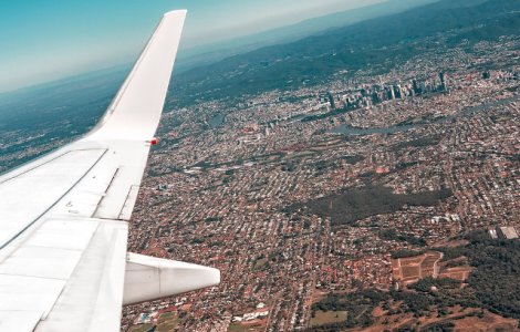 A platit 50 de euro pe bilet si a fost singurul pasager din avion