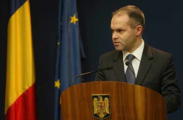 Funeriu, pe punctul de a zbura de la Educatie?