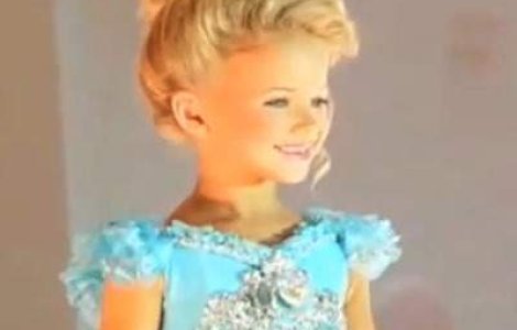  Video  SUA: Cati bani ies din sexualismul fetitelor de 5 ani?