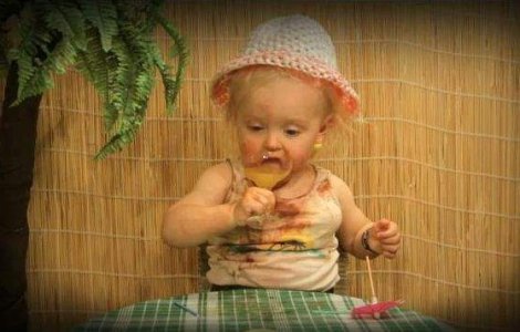  Video  Bebelus de Oscar