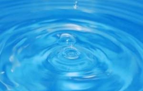 Fukushima: Scurgerea de apa radioactiva a fost oprita