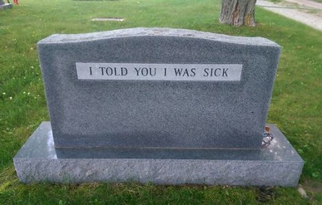  Top  Umor... macabru! 10+ mesaje de pe pietre funerare care te vor face sa zambesti