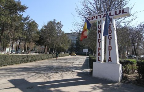 O fetita de un an si jumatate a murit dupa ce a cazut de la etajul al patrulea al Spitalului Medgidia