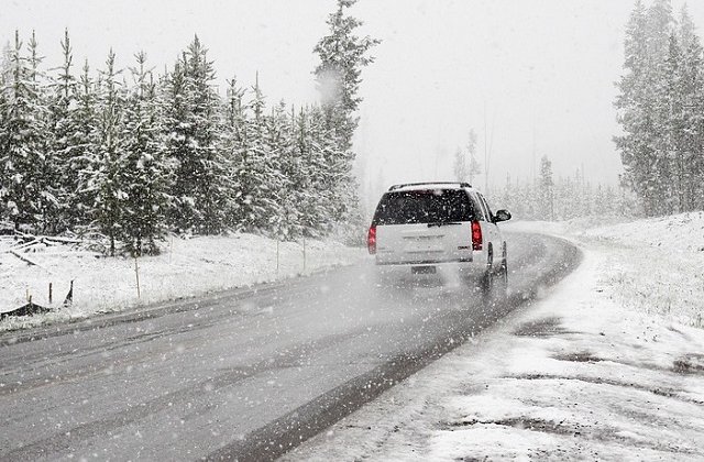Cod galben si portocaliu de vant puternic si ninsori in toata tara