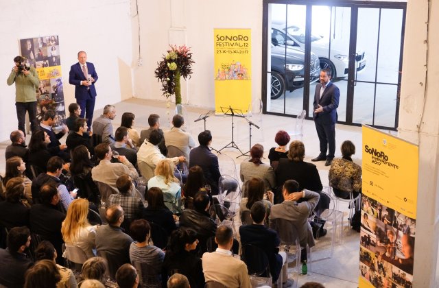 [VIDEO] BMW X3 si BMW Seria 6 Gran Turismo - lansare pe piata din Romania in cadrul unui concert special de muzica de camera