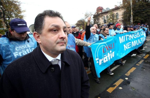 Vanghelie se face "gigolo" de Bucuresti?