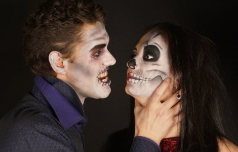  Top  8 cupluri care petrec Halloween-ul intr-un mod infricosator de frumos