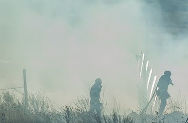 Incendiu la un tren de marfa incarcat cu azotat, in gara Breaza. Autoritatile au decis evacuarea populatiei din zona