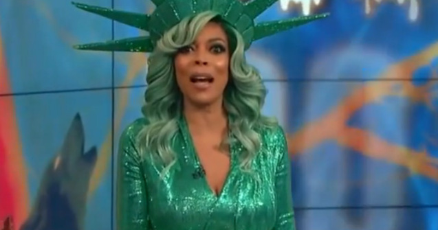  Video  O prezentatoare TV a lesinat in direct