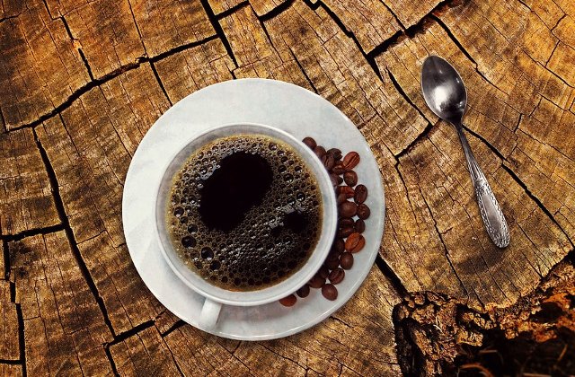 Renunta la cofeina! 8 ponturi pentru a fi activ toata ziua fara sa bei niciun strop de cafea