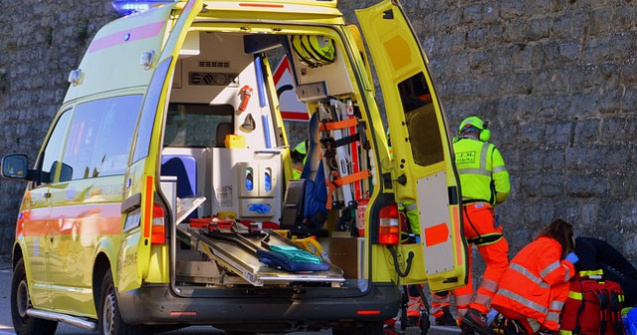 Romani, implicati intr-un accident in Italia: Doi adolescenti au murit si trei tineri sunt grav raniti